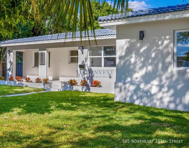 565 NE 105th St in Miami Shores, FL - Building Photo - Building Photo