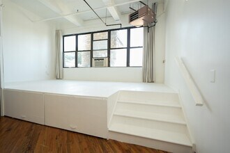 2 Union St, Unit 1P in Jersey City, NJ - Building Photo - Building Photo