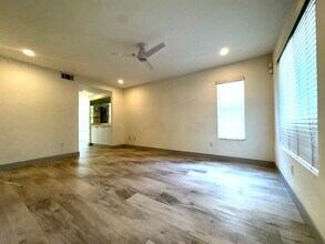 456 Shatto Pl, Unit 7 in Los Angeles, CA - Building Photo - Building Photo