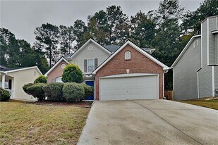 2234 Oakland Spring Dr in Snellville, GA - Building Photo