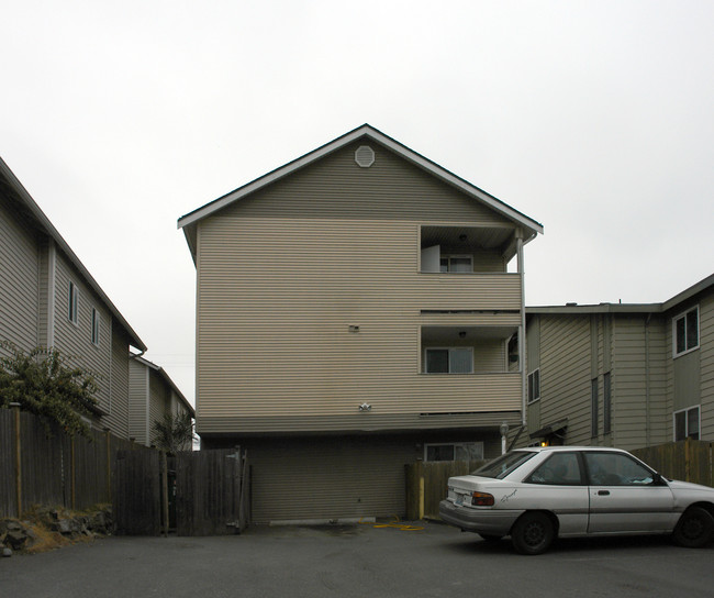 Eclaire Apartments in Seattle, WA - Building Photo - Building Photo