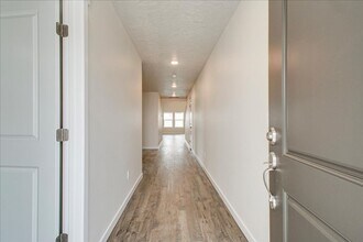 17060 N Quebec Ave in Nampa, ID - Building Photo - Building Photo