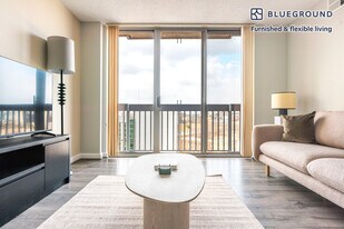 4835 Cordell Ave in Bethesda, MD - Building Photo