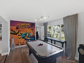 100 SW 17th St in Pompano Beach, FL - Building Photo - Building Photo