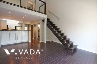 1070 Nelson St. in Vancouver, BC - Building Photo - Building Photo