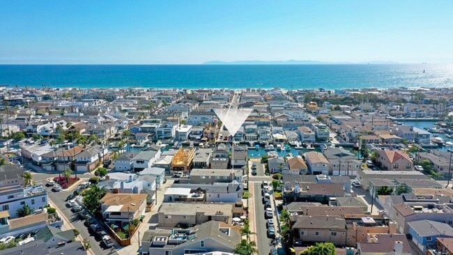 504 35th St in Newport Beach, CA - Building Photo - Building Photo