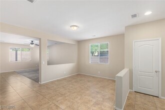 7605 Lake Fork Peak St in Las Vegas, NV - Building Photo - Building Photo