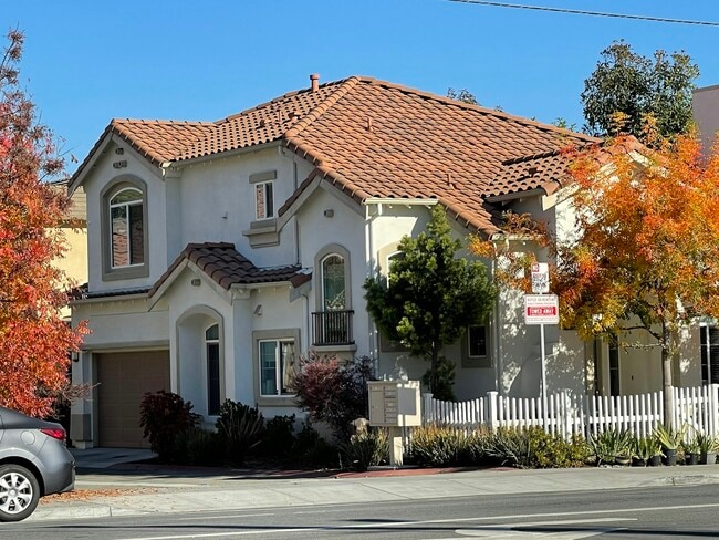 property at 3033 Homestead Rd