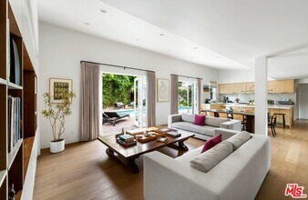 160 Beloit Ave in Los Angeles, CA - Building Photo - Building Photo