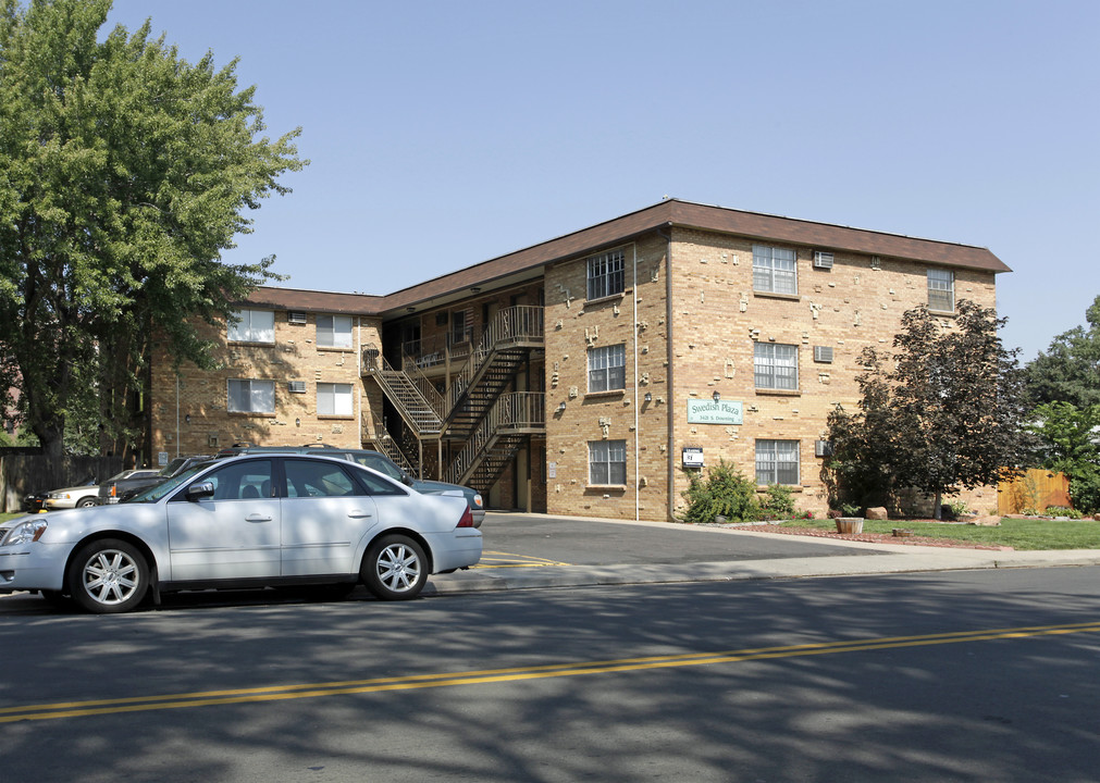 Swedish Plaza in Englewood, CO - Foto de edificio