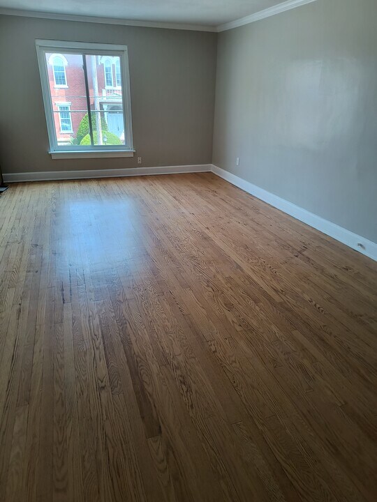 140 W North St, Unit Apt A in Wooster, OH - Building Photo