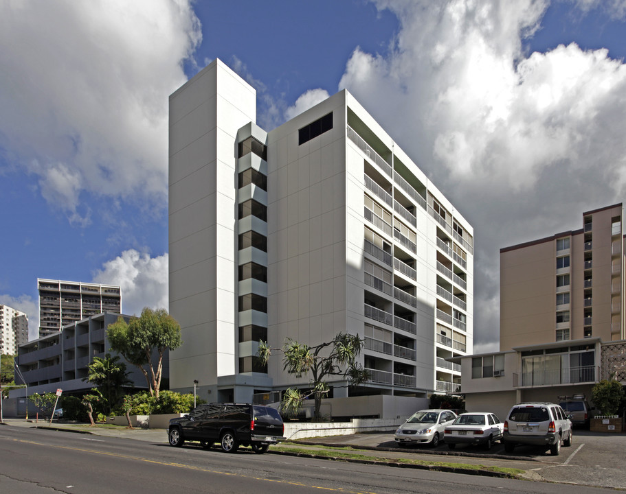 Wilder House in Honolulu, HI - Building Photo