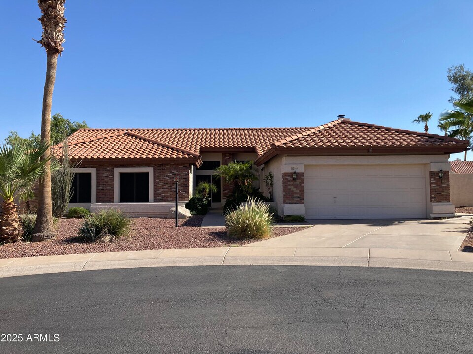 3525 E Nighthawk Wy in Phoenix, AZ - Building Photo