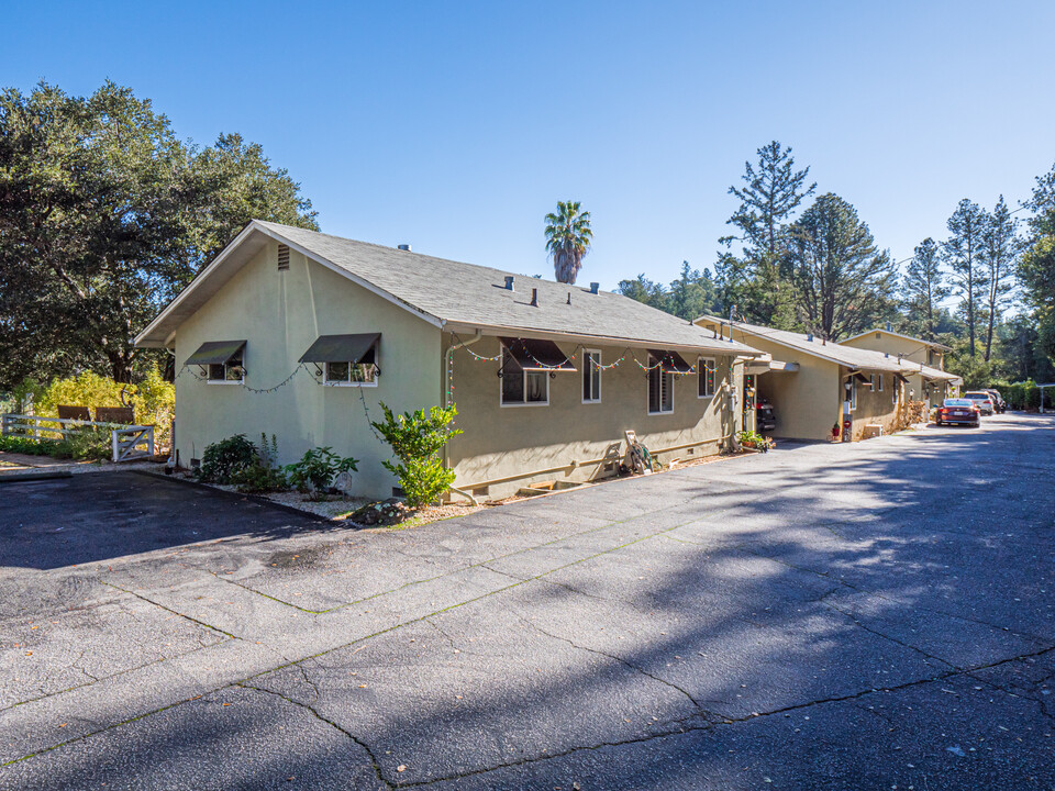 175 Brook Knoll Dr in Santa Cruz, CA - Building Photo