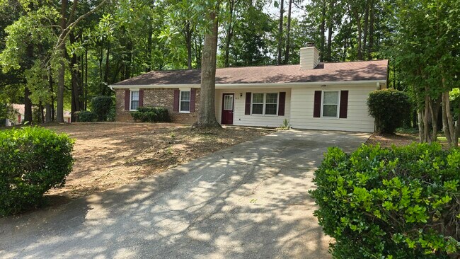 property at 4610 Hamlet Walk SE