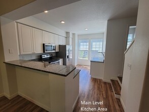 3934 SW 182nd Pl in Beaverton, OR - Foto de edificio - Building Photo