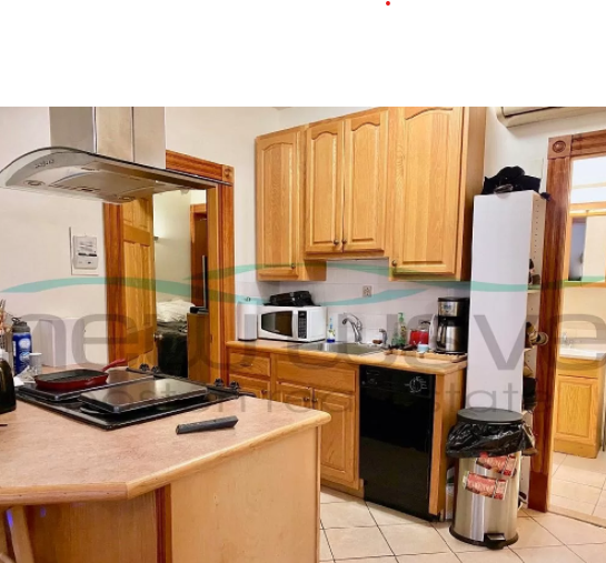 98 Myrtle St in Boston, MA - Building Photo