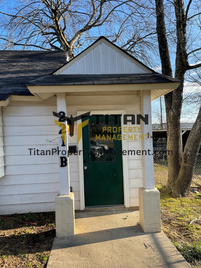 221 Magnolia in Benton, AR - Building Photo - Building Photo