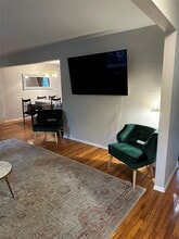 57 Estherwood Ave in Dobbs Ferry, NY - Building Photo - Building Photo
