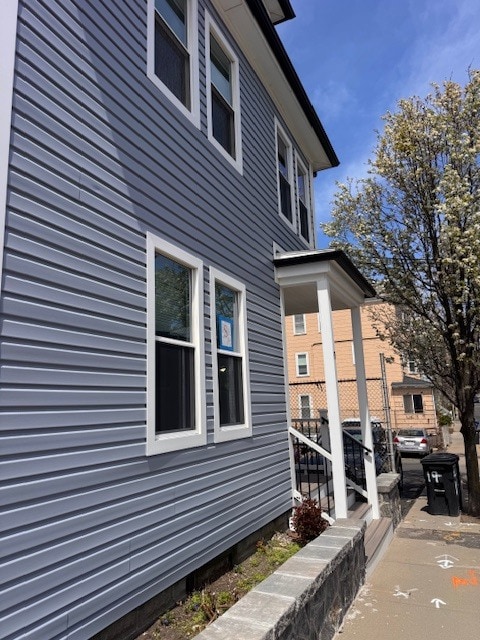 19 Dane St, Unit 1 in Somerville, MA - Foto de edificio - Building Photo
