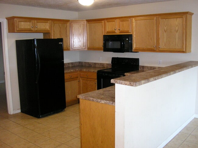 1453 Park St in Bowling Green, KY - Building Photo - Building Photo