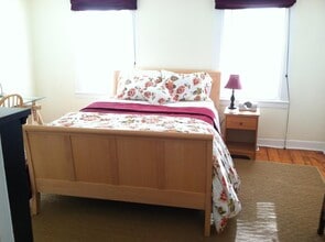 51a Dover St in Portsmouth, NH - Building Photo - Building Photo