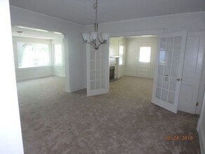 2230 Dickinson Ave in Greenville, NC - Building Photo - Building Photo