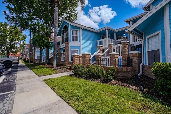 2747 N Poinciana Blvd in Kissimmee, FL - Building Photo - Building Photo