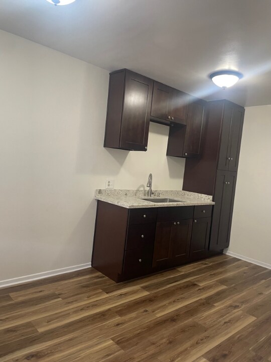 4018 Live Oak St-Unit -D in Cudahy, CA - Building Photo