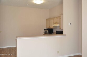 2043 Capistrano Dr in Jacksonville, FL - Building Photo - Building Photo