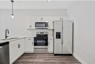 Needmore Creek Townhomes in Clarksville, TN - Building Photo