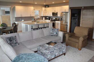 5454 Westmorland Dr in Bozeman, MT - Foto de edificio - Building Photo