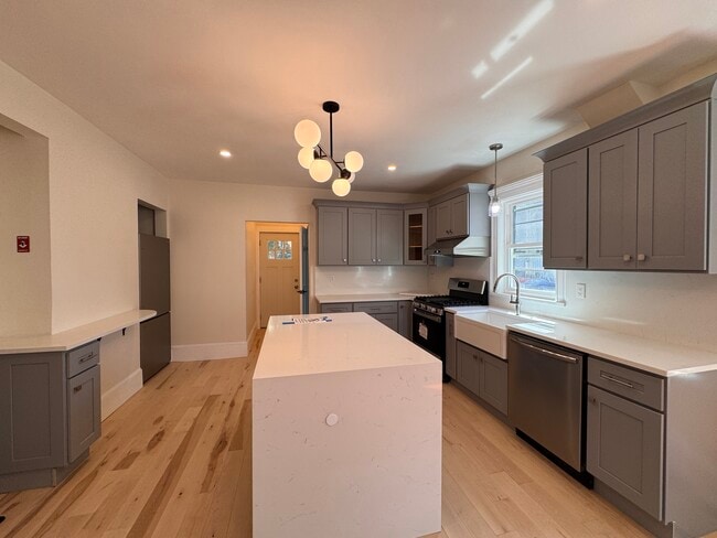 292 Park St in Boston, MA - Building Photo - Building Photo