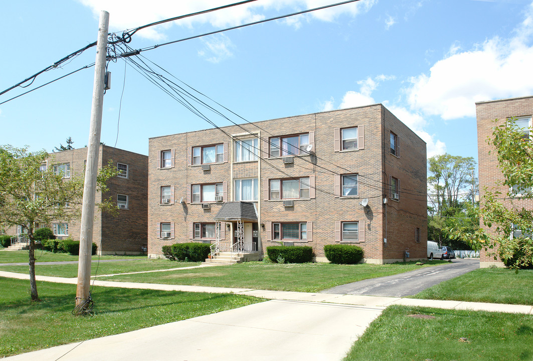 110 W Willow St in Lombard, IL - Foto de edificio