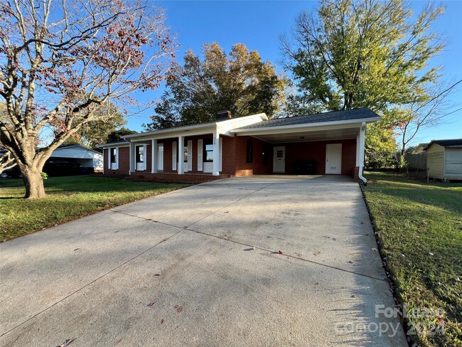 528 Carolina Ave in Statesville, NC - Building Photo - Building Photo