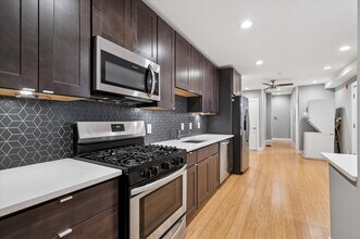 1530 Christian St in Philadelphia, PA - Foto de edificio - Building Photo