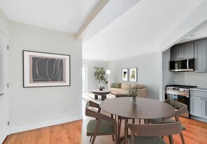 25-47-47 23rd St in Queens, NY - Building Photo