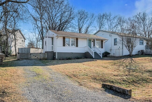 6201 Laramie Ave in Nashville, TN - Building Photo - Building Photo