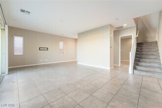 779 Glistening Lgt Ct in Henderson, NV - Building Photo - Building Photo