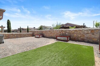 7000 Long Meadow Dr in El Paso, TX - Building Photo - Building Photo
