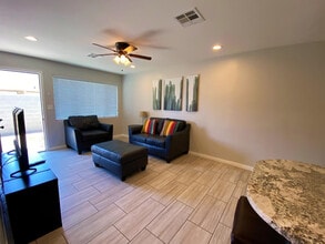 33 N Hobson in Mesa, AZ - Building Photo - Building Photo