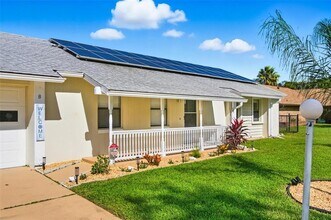 8 Blakeport Ln in Palm Coast, FL - Building Photo - Building Photo