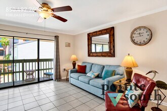 554 E Beach Blvd in Gulf Shores, AL - Building Photo - Building Photo
