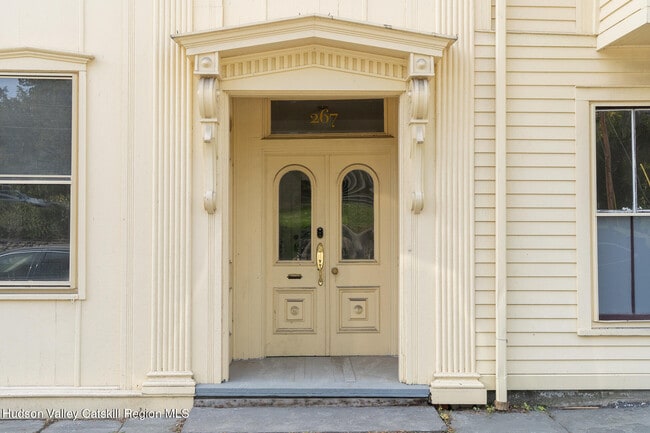267 Main St in Catskill, NY - Building Photo - Building Photo