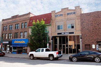 Temple Apartments in Minot, ND - Building Photo - Building Photo