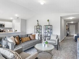 1743 Fairlight St NW in Palm Bay, FL - Building Photo