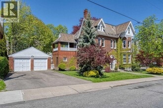 272 Park St S in Hamilton, ON - Building Photo - Building Photo