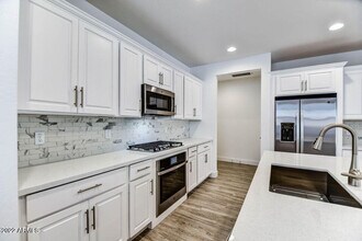 5112 S 117th Ave in Avondale, AZ - Building Photo - Building Photo