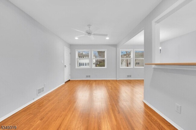 25 Cooper Dr in Boonton, NJ - Building Photo - Building Photo