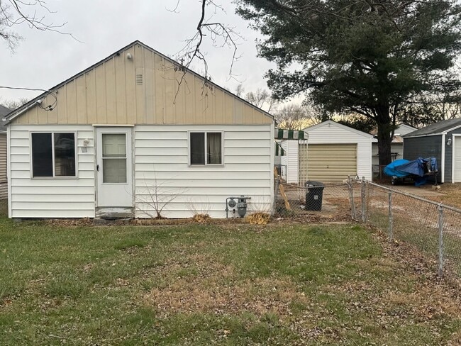 property at 2013 S Winston St